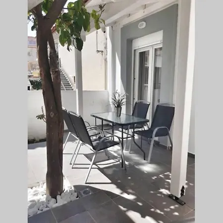 New 2 Bedroom Apt. Just By The Sea! Apartment Polychrono