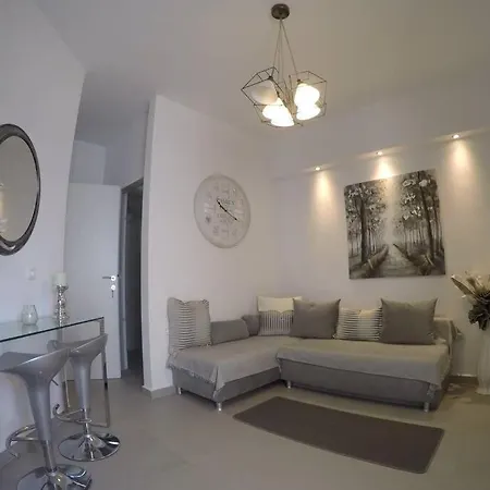 New 2 Bedroom Apt. Just By The Sea!